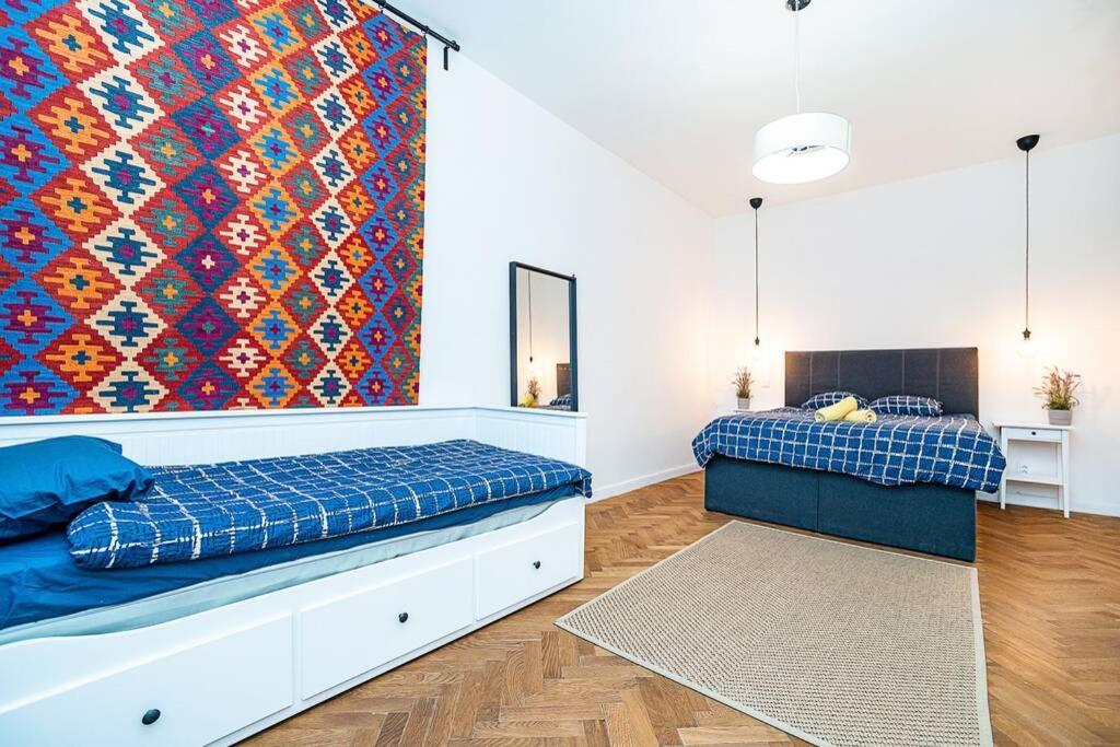Elegant, Modern, 2-bed Flat By Museum Of Apartment Prag